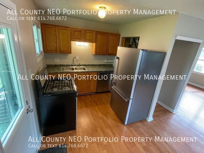 Building Photo - 3533 Gerbert Rd