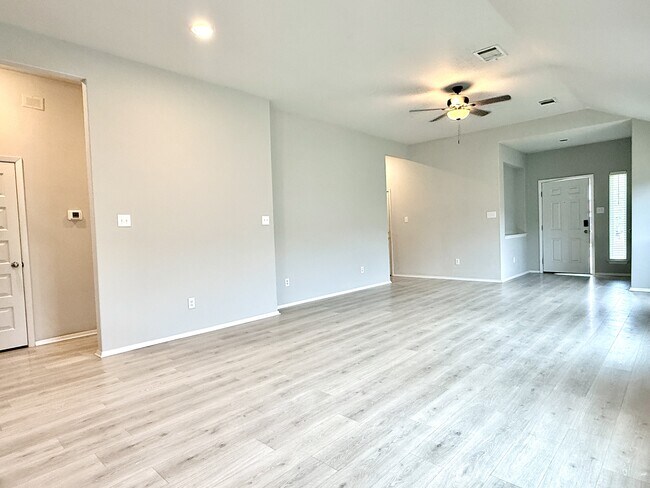 Building Photo - 5629 Corso Ct