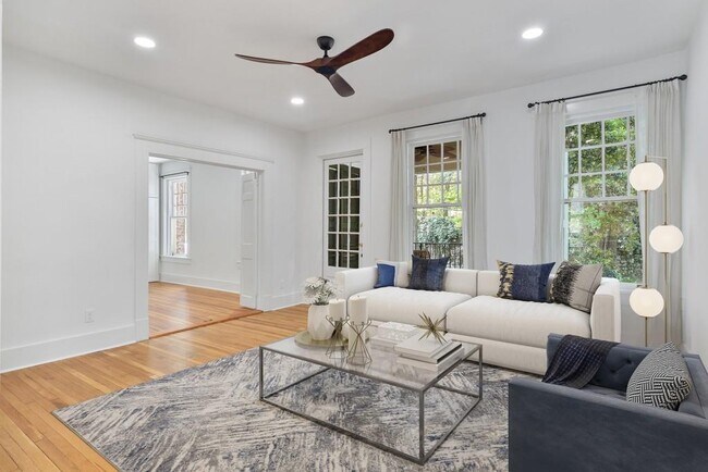 Building Photo - 116 Lafayette Dr NE