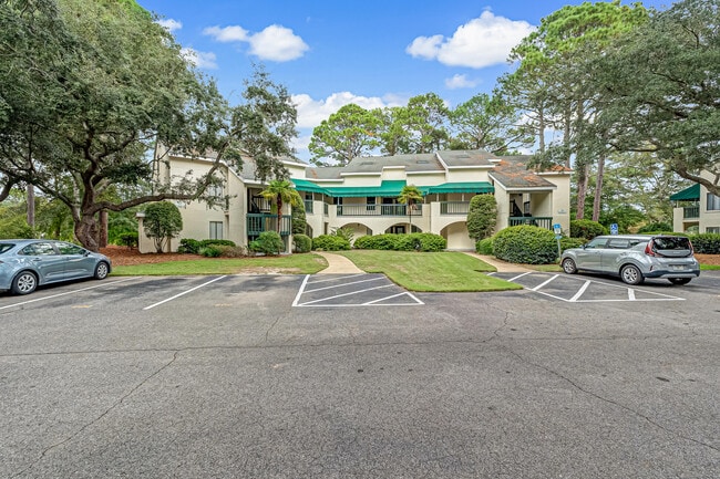 Building Photo - 208 Southlake Ct