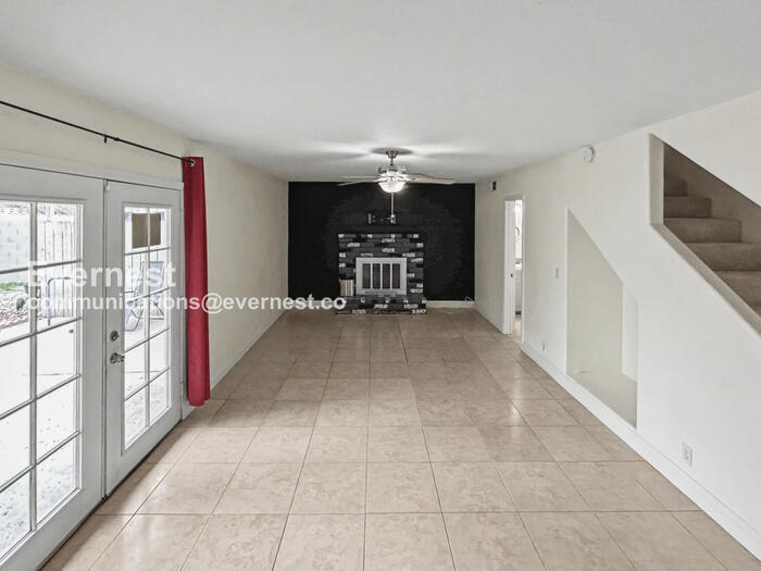 Building Photo - 6232 Carl Ave