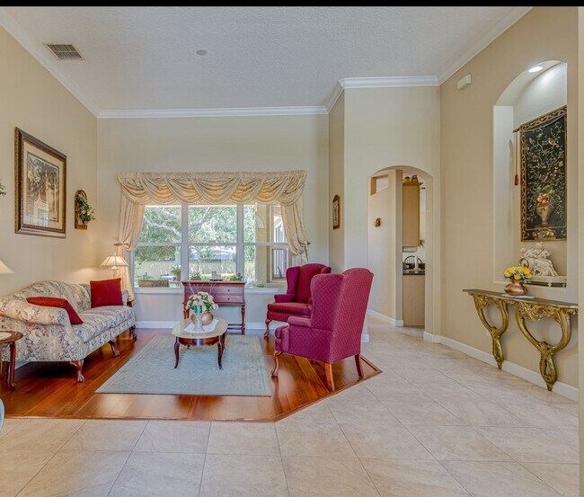 Building Photo - 2500 Azzurra Ln