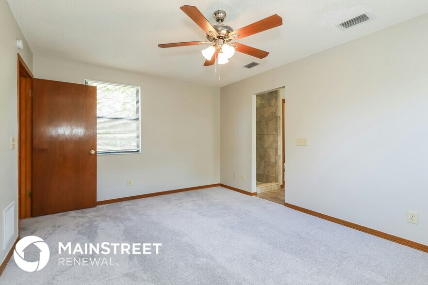 Building Photo - 6115 Jamaica Ct