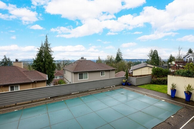 Building Photo - 6301 White Tail Dr