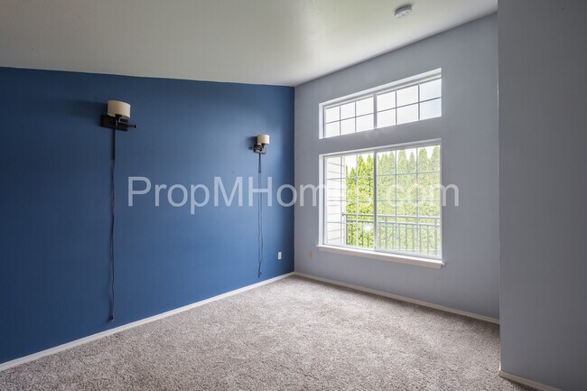 Building Photo - Courtyards at Springville - Great  2/2 Upper Level Condominium Available Now