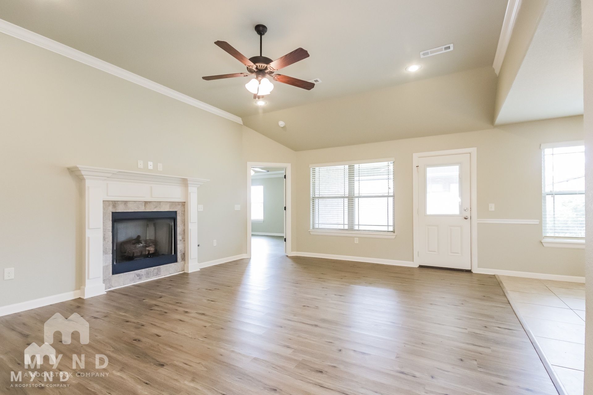 Building Photo - 421 Carlson St