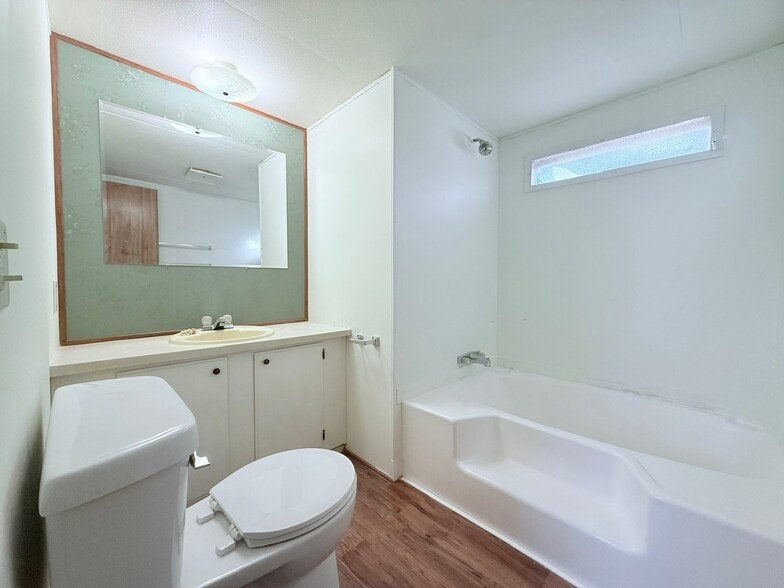 Building Photo - 52335 Harrisburg Ln