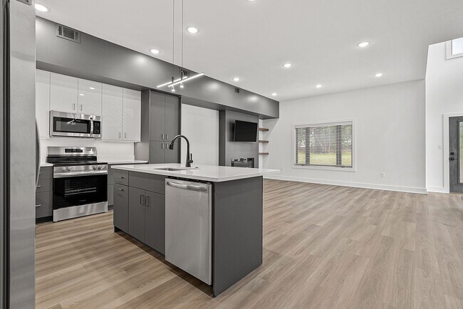 Building Photo - Edge Luxury Townhomes