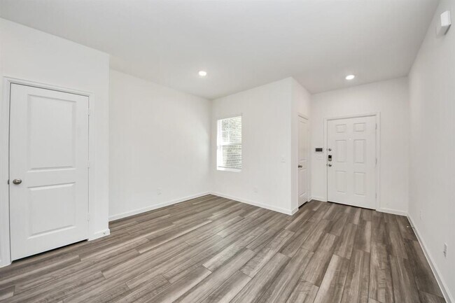 Building Photo - 10308 Tuscan Vly Dr