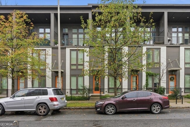 Building Photo - 444 Latta St NE