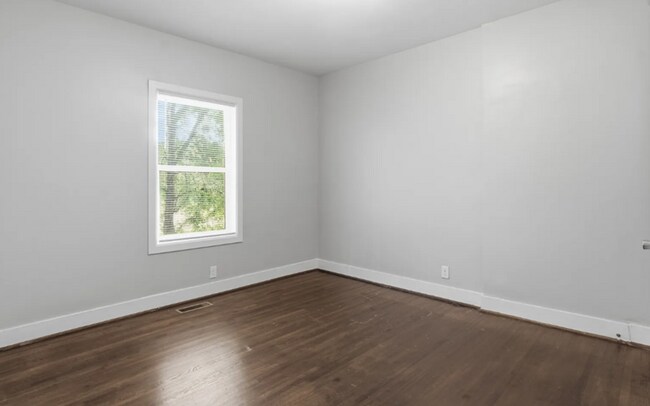 Building Photo - 1532 Warrior Rd