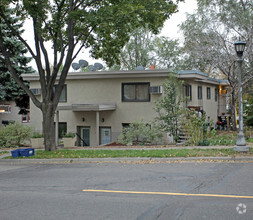 Building Photo - 1006 Randolph Ave