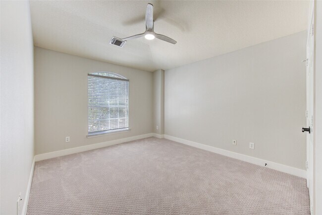 Building Photo - 6323 Richland Hills Dr