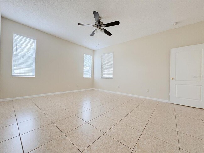 Building Photo - 4932 Bellthorn Dr