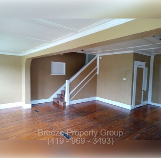 Building Photo - 2145 Dorr St