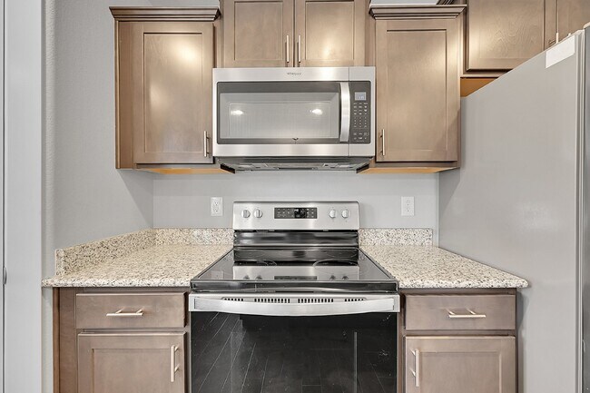 Building Photo - $2,300.00, 3 Beds, 2.5 Baths, Single Famil...