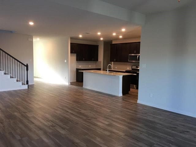 Building Photo - 10520 Katalpa Dr