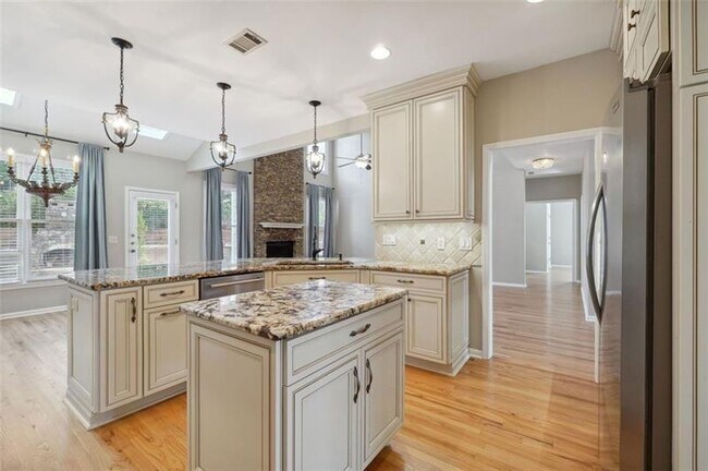 Building Photo - 1400 Prestige Valley Dr