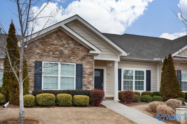 Building Photo - 74 NW Moore Farm Cir