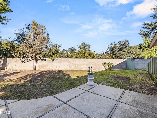 Building Photo - 326 Longwood Ct