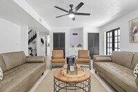 Building Photo - 2540 Albany Dr