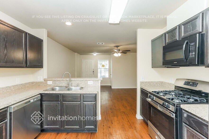 Building Photo - 18723 N Lyford Dr