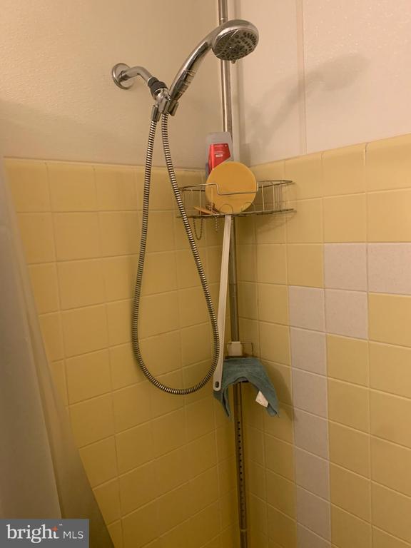 Building Photo - 9860 Garvey Dr