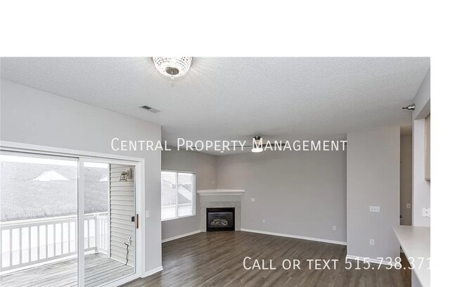 Building Photo - 1760 SE LA Grant Pkwy