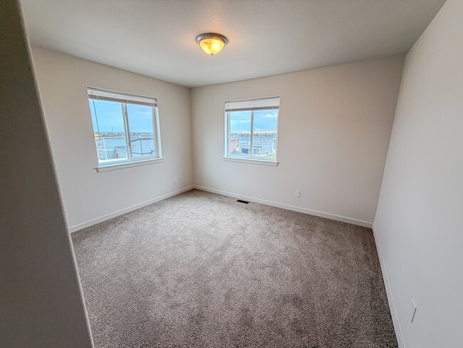 Building Photo - 1601 Elsie Jean Trl