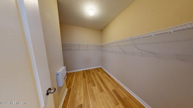 Building Photo - 15707 Lexington Park Blvd