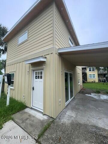 Building Photo - 218 7th Ave S