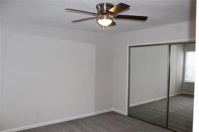 Building Photo - 106 Hawkstone Way