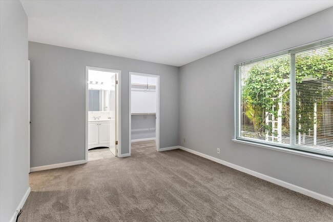 Building Photo - San Jose 4 Bedroom with Solar Power & Central A/C