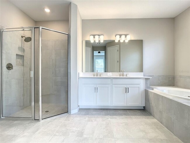 Building Photo - 2675 Ridgetop Ln