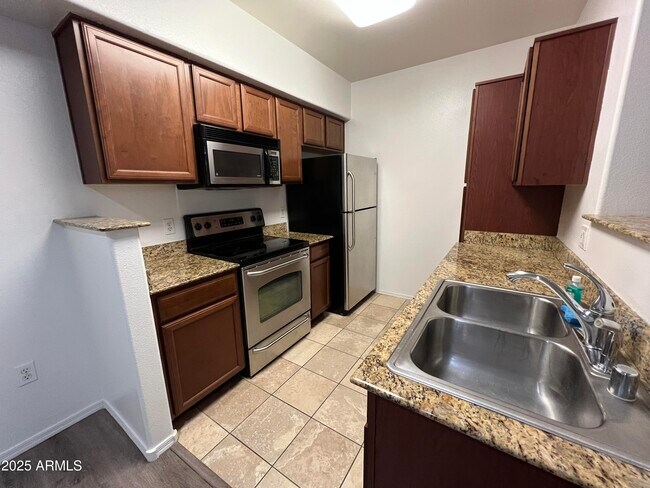 Building Photo - 2134 E Broadway Rd