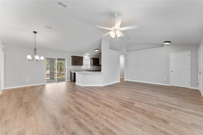 Building Photo - 9461 N Sandree Dr