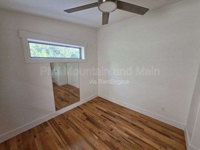 Building Photo - 156 Bradley St