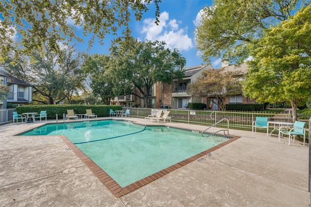 Building Photo - 2535 Wedglea Dr