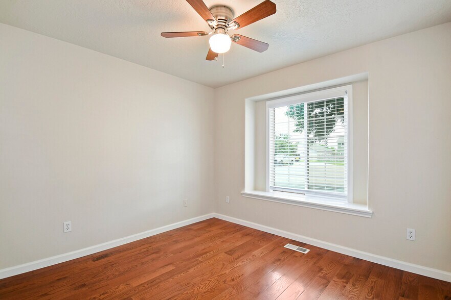 Building Photo - 18437 Viceroy Plz