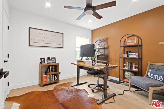 Building Photo - 4130 McLaughlin Ave