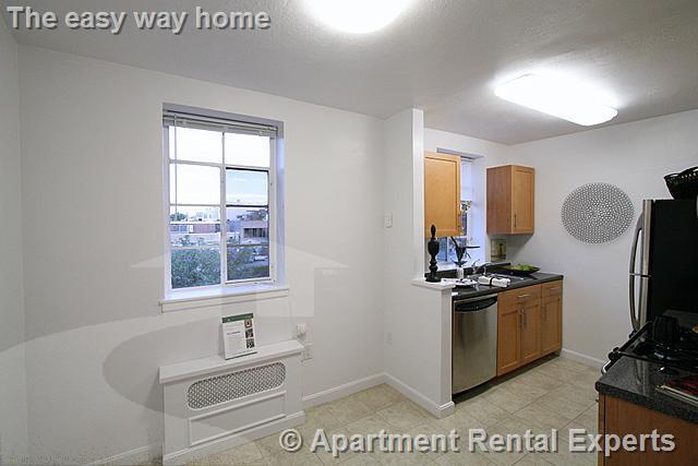 Building Photo - 60 Brattle St