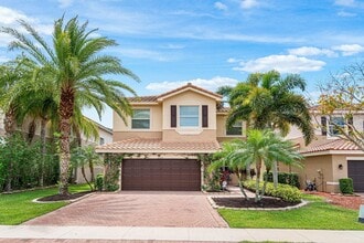 Building Photo - 8300 Calabria Lakes Drive