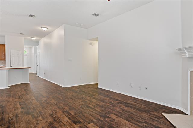 Building Photo - 7120 Bramblebush Dr