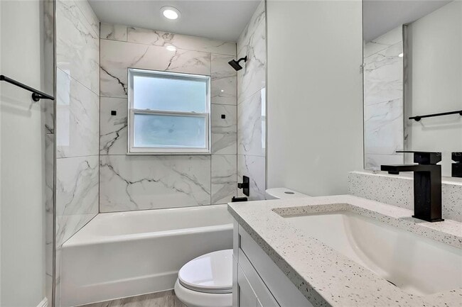 Building Photo - 6360 SW 156th St