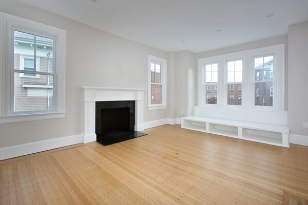 Building Photo - 15 Lanark Rd