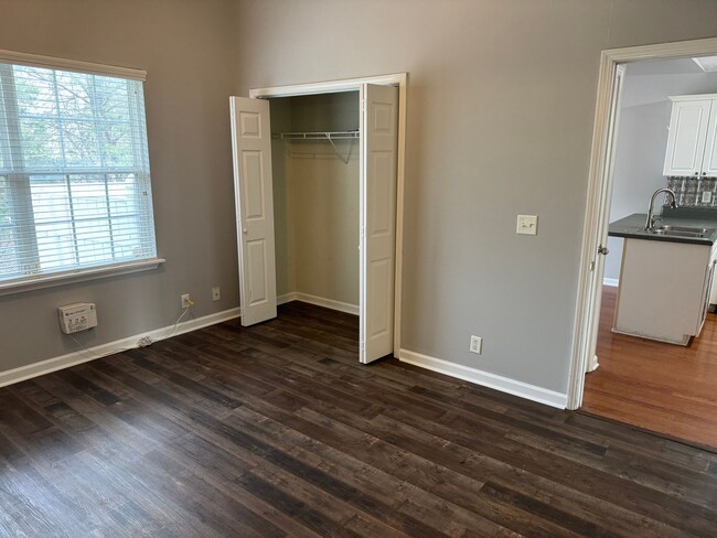 Building Photo - Cozy Townhome in Antioch