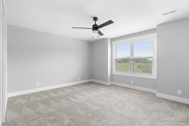 Building Photo - 306 Jonathan Wade Cir