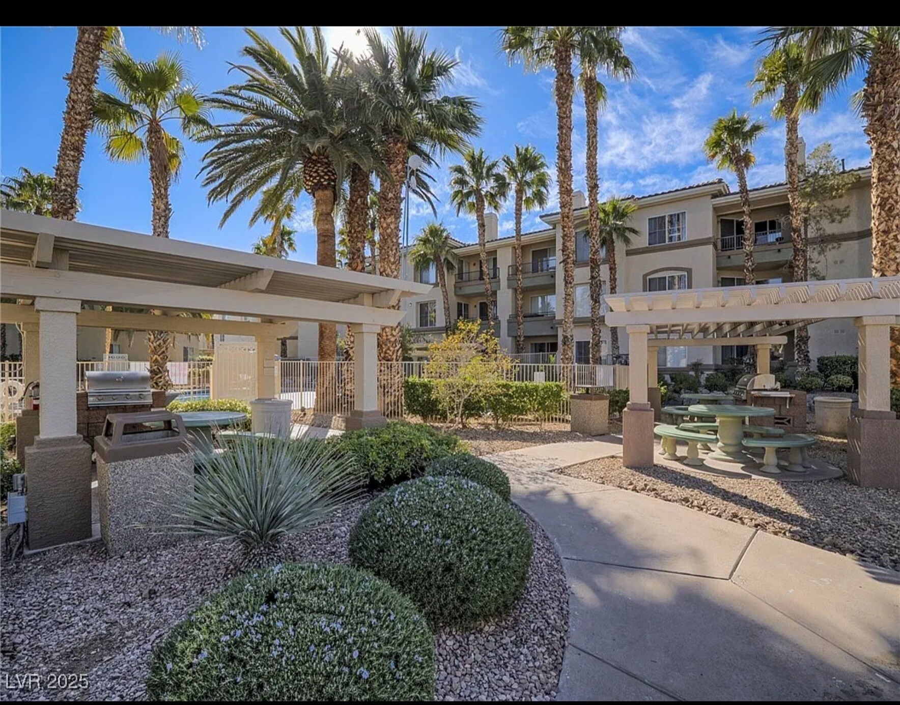Building Photo - 7111 S Durango Dr