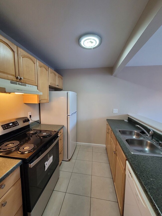 Building Photo - 2608 Nevada Ln