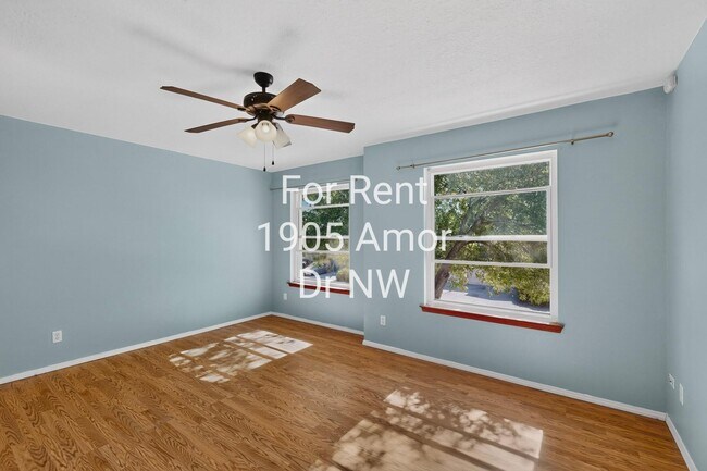 Building Photo - 1905 Amor Dr NW